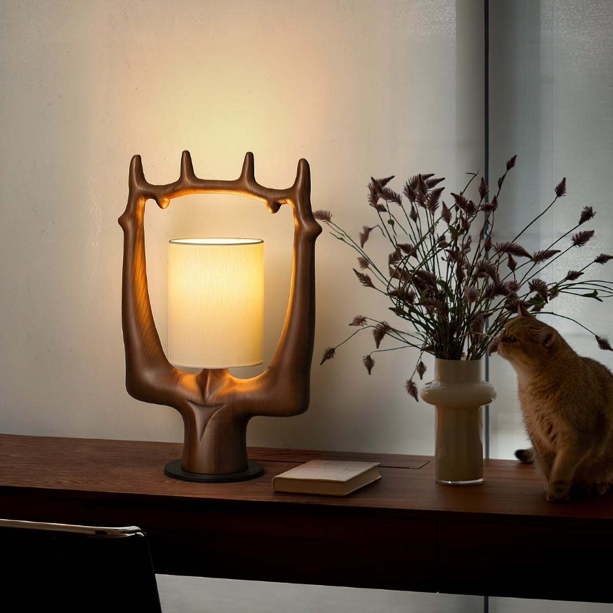 antler-ring-table-lamp