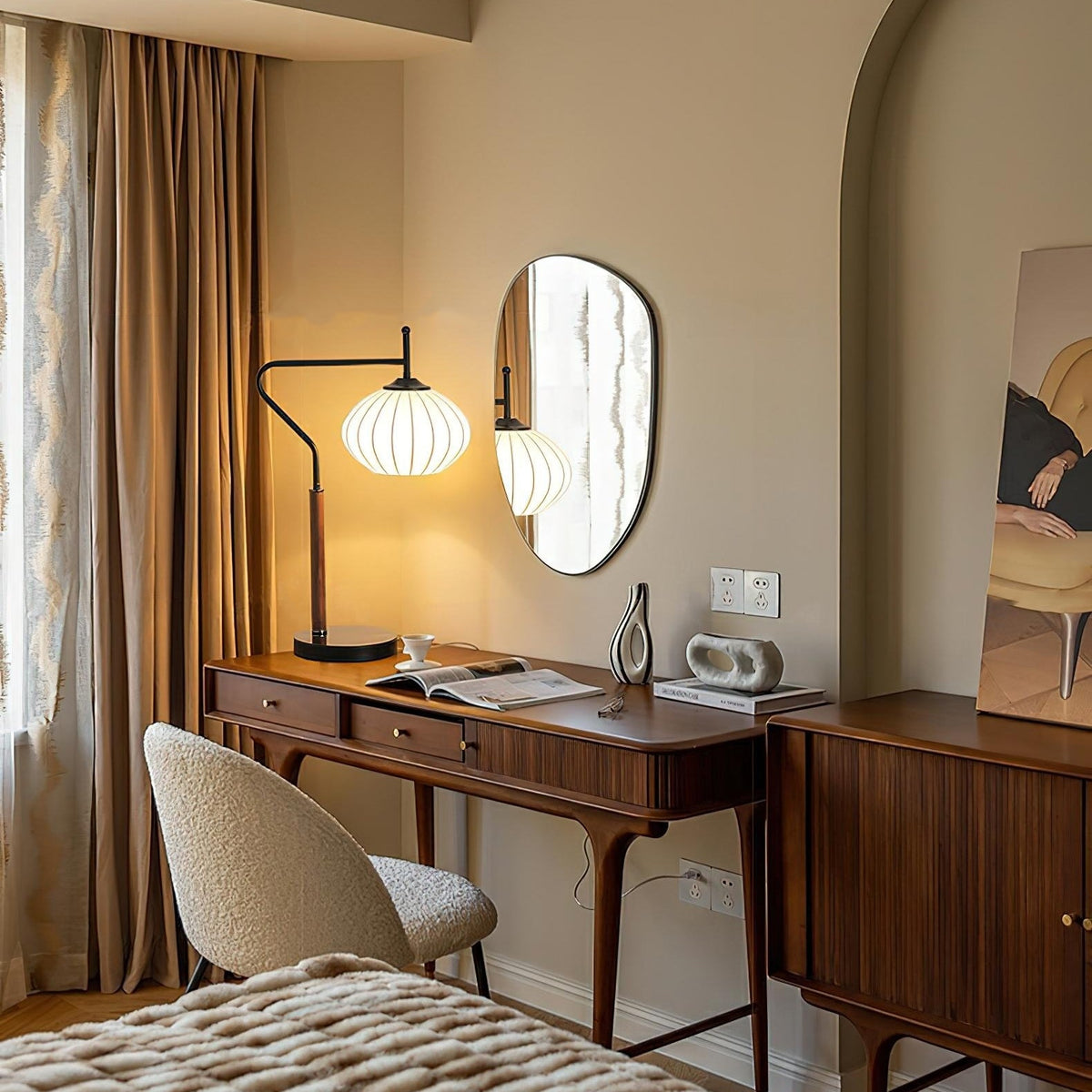 arc-sphere-table-lamp