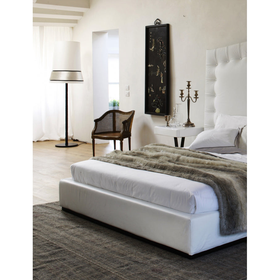 audrey-contardi-floor-lamp