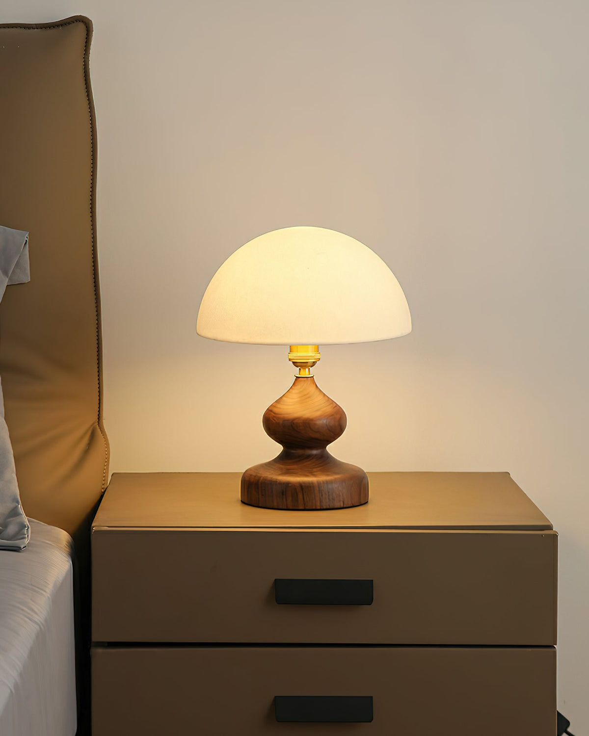 banyan-tree-table-lamp