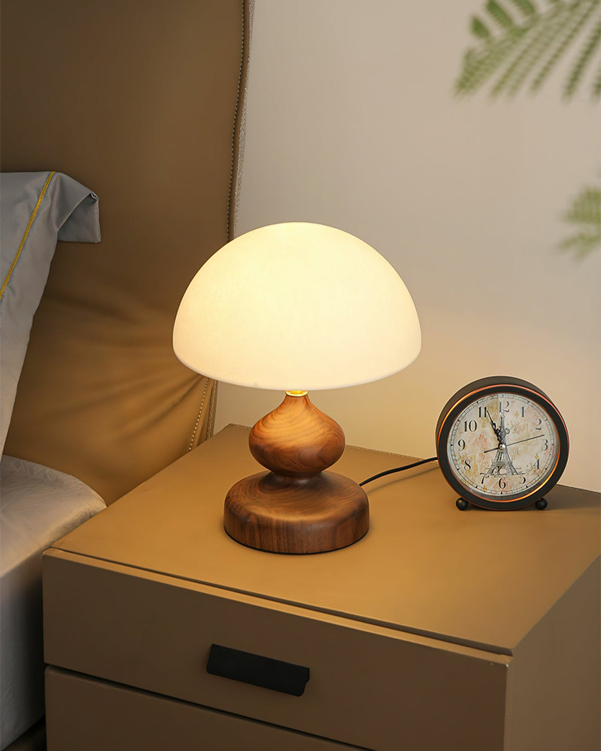 banyan-tree-table-lamp