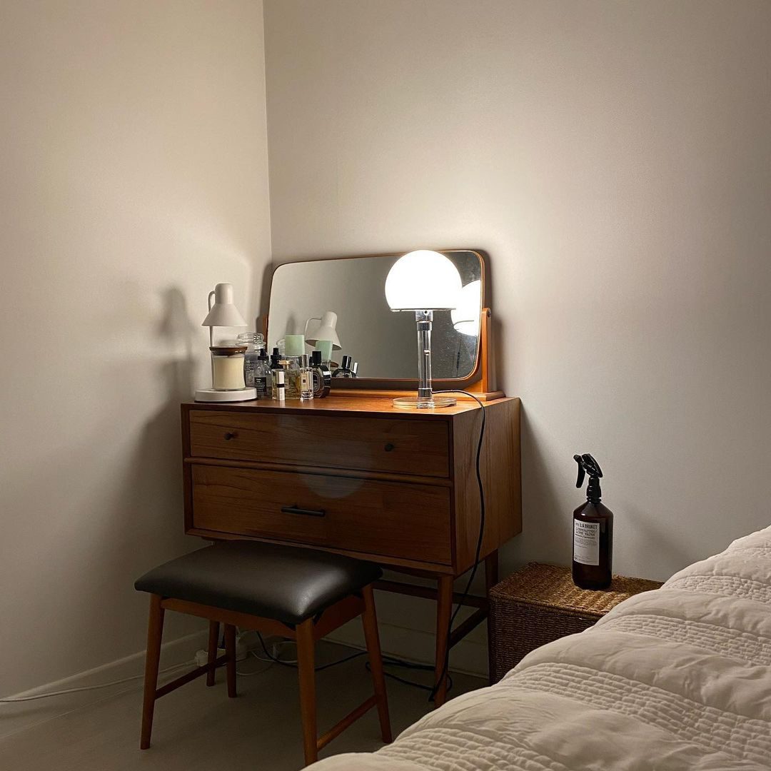 Bauhaus Table Lamp