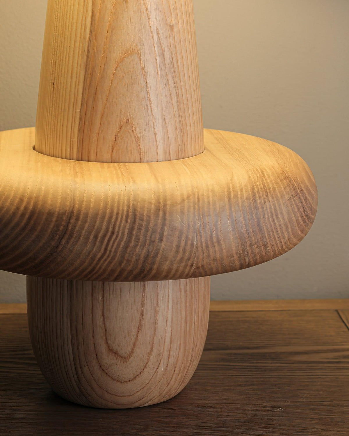 buddha-til-table-lamp