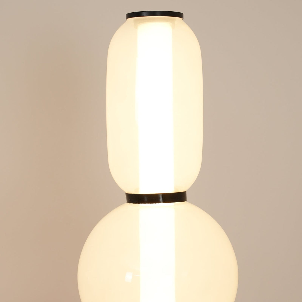 stained-glass-floor-lamp