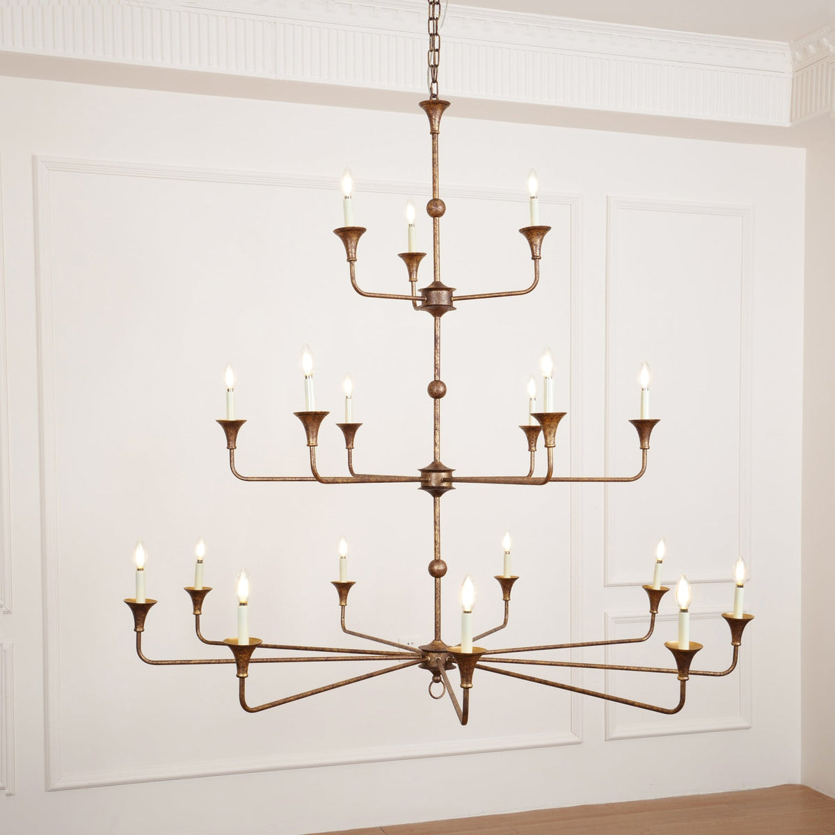 cecil-grande-chandelier