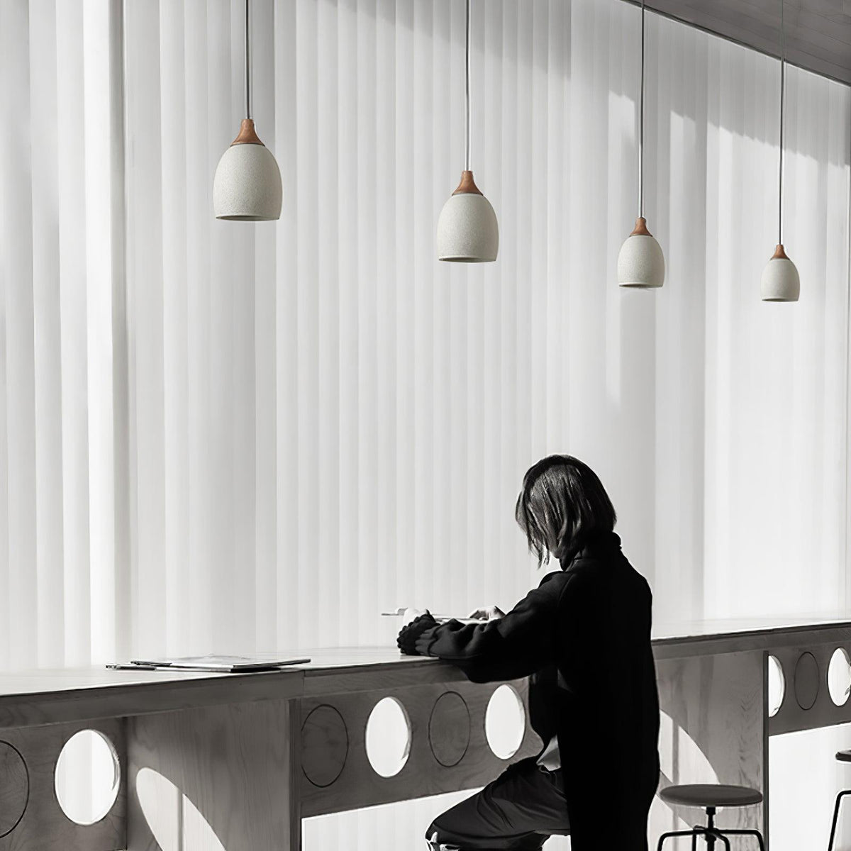 cement-solid-wood-pendant-light