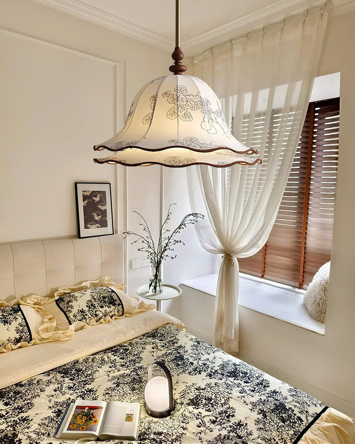 charleston-floral-pendant-lamp