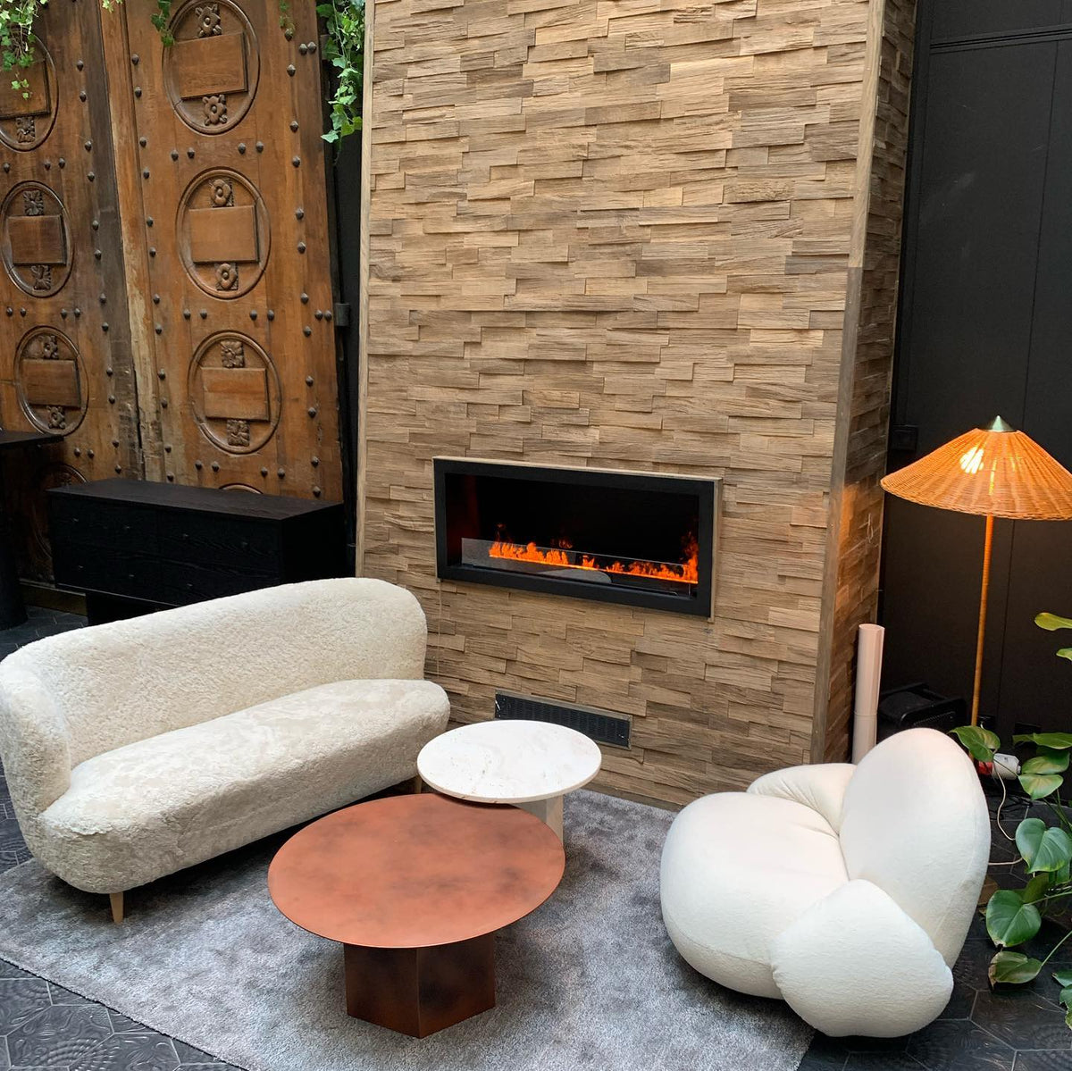9602 Floor Lamp
