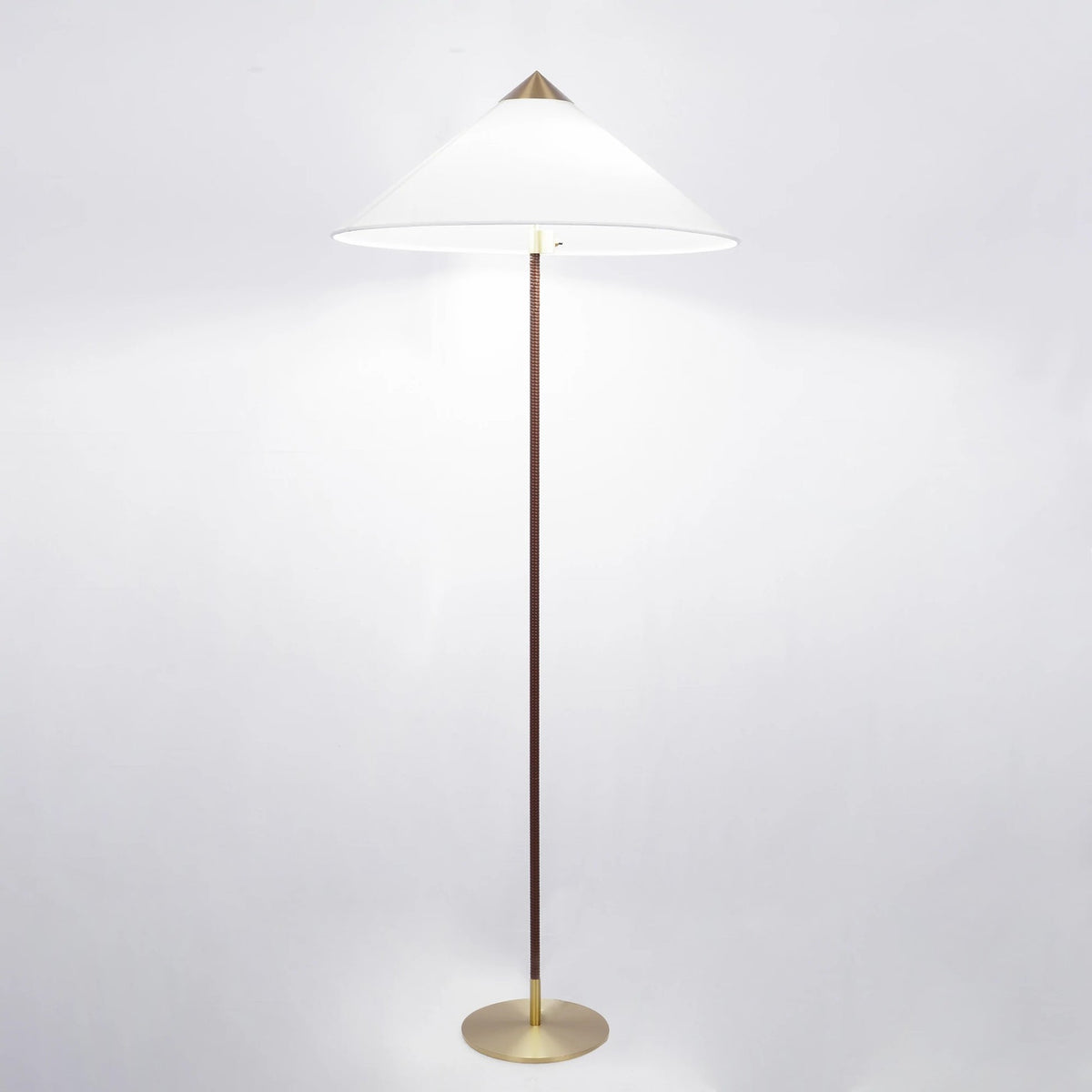 9602 Floor Lamp