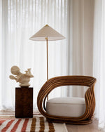 9602 Floor Lamp