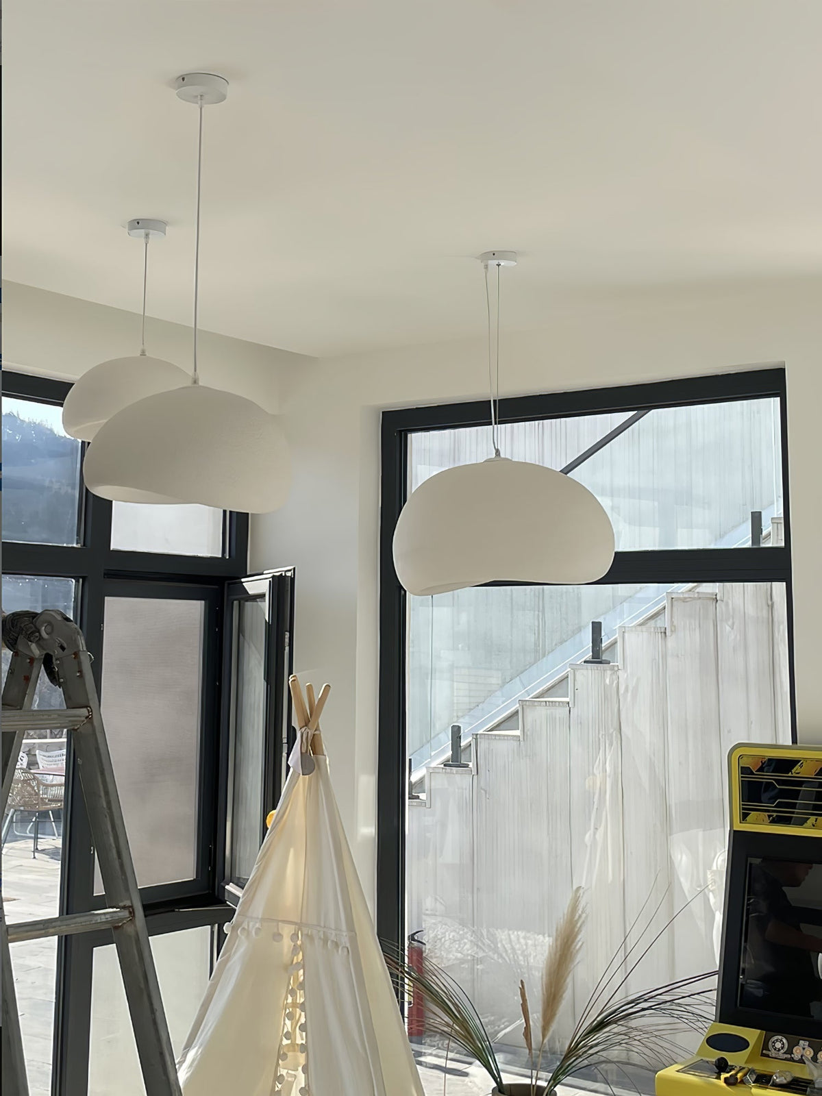 Khmara Pendant Light