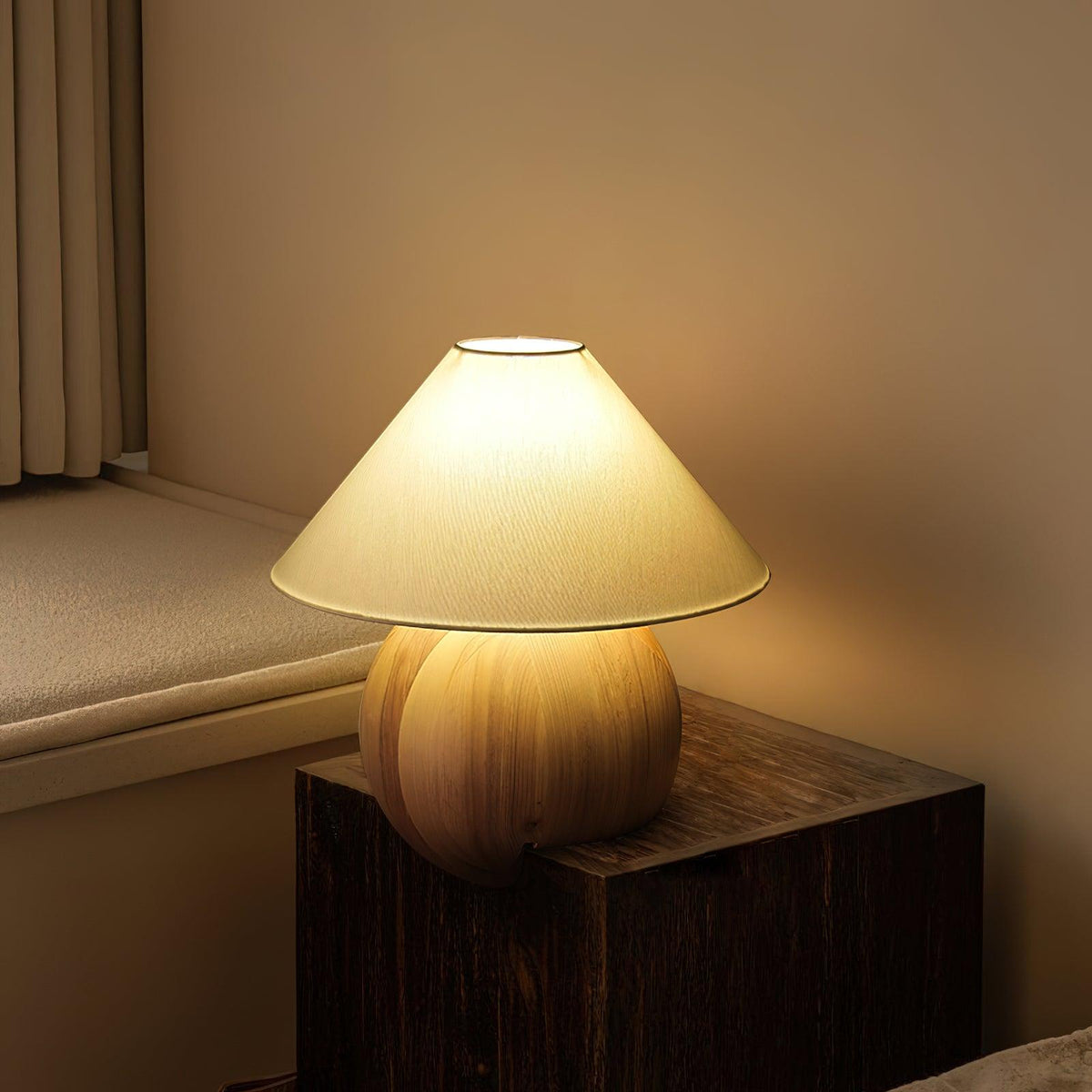 corner-log-table-lamp