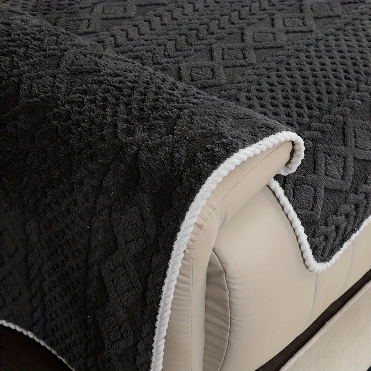 TheCarGoods Diamond Weave Cozy Sofa Cover