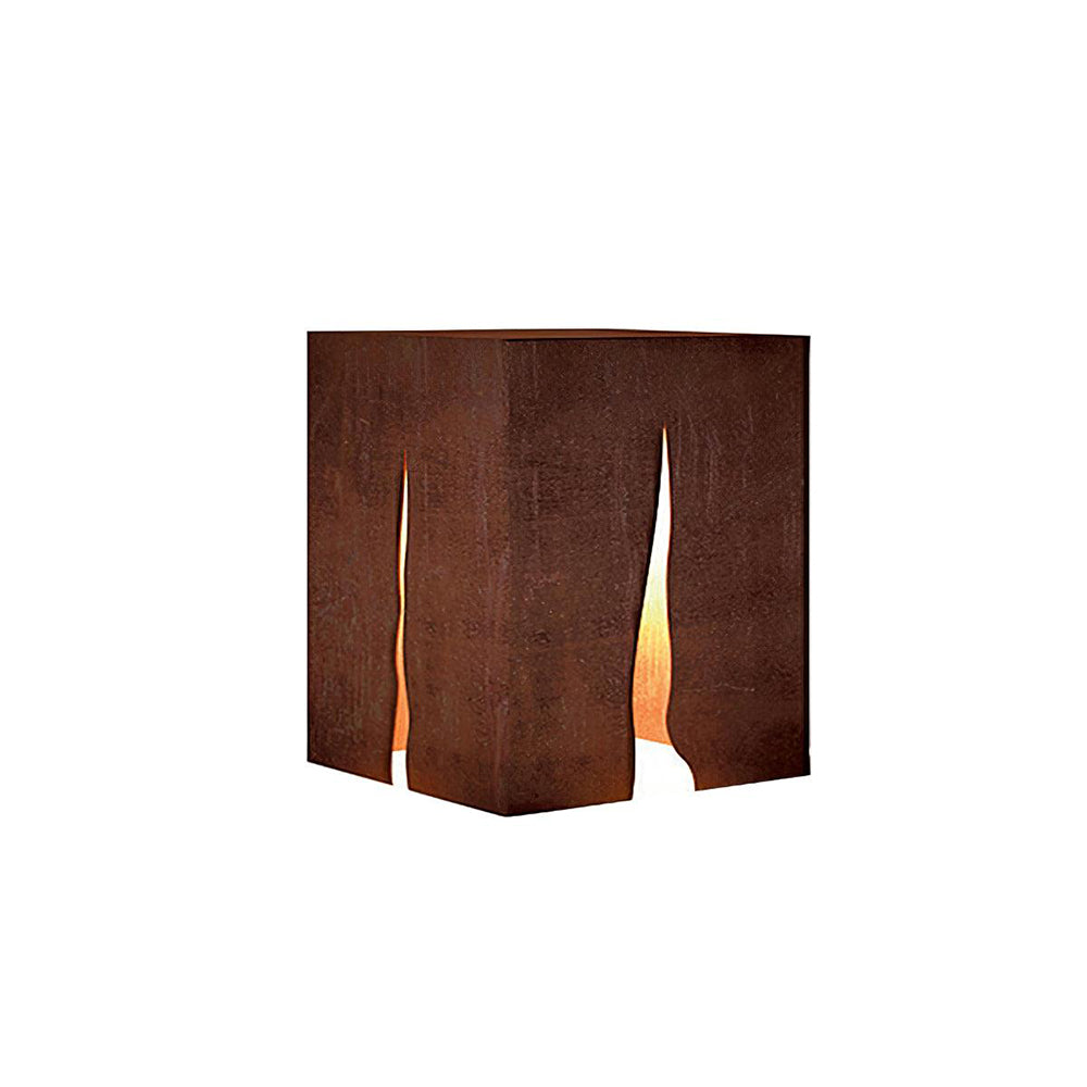 crack-cube-outdoor-light