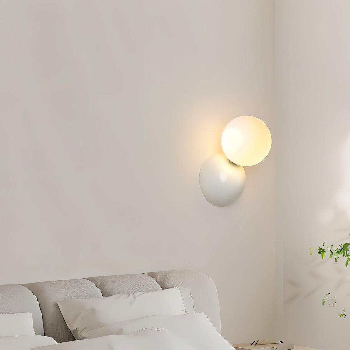 dalila-wall-lamp