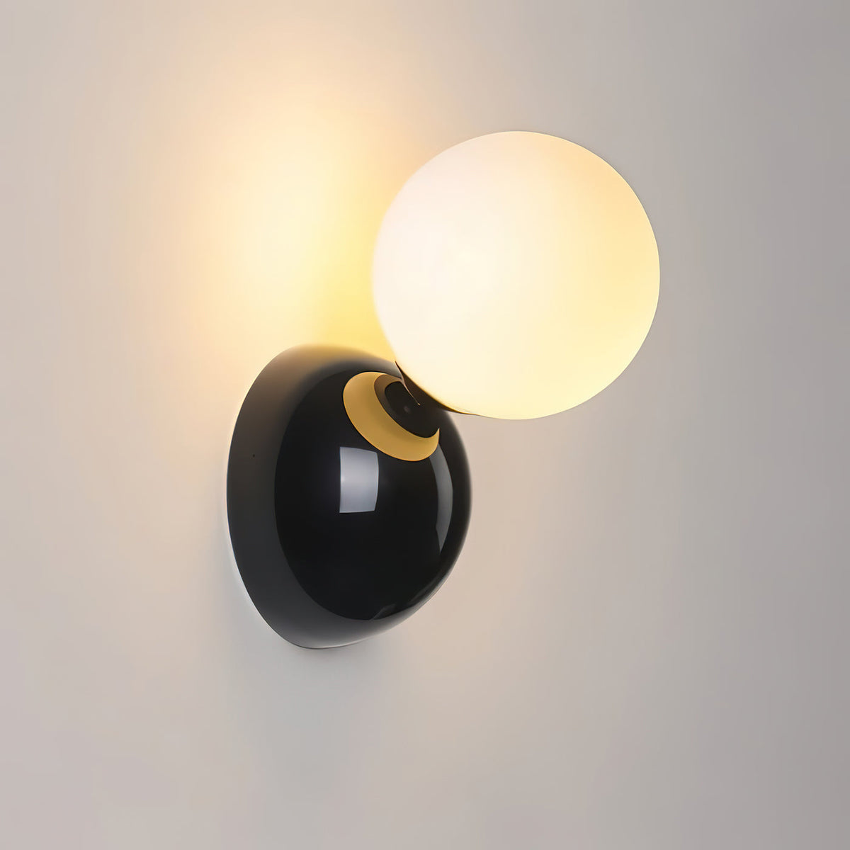 dalila-wall-lamp