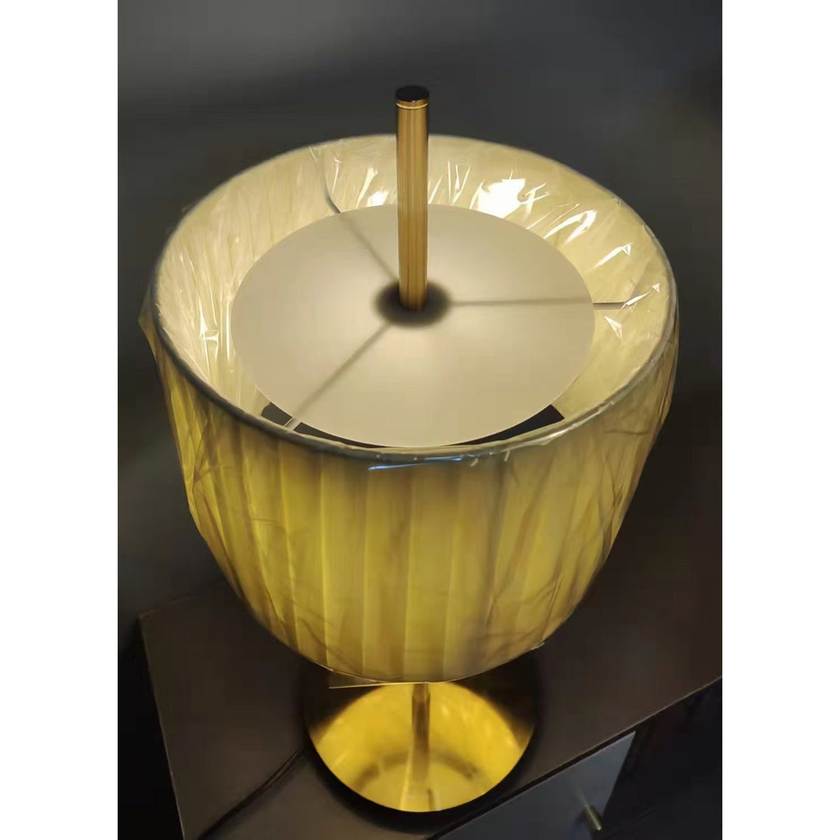 danona-table-lamp