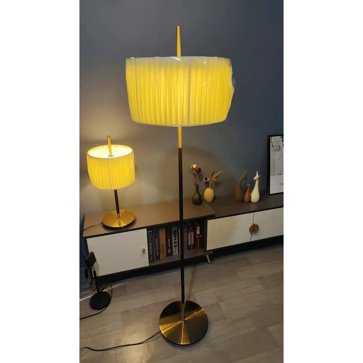 danona-table-lamp