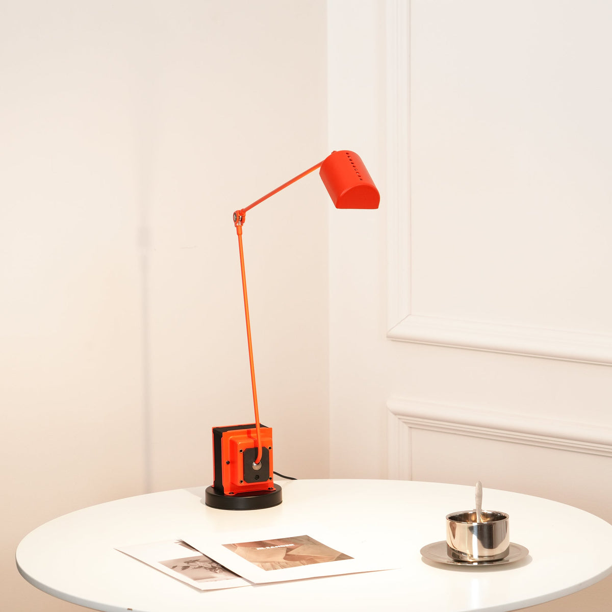 daphine-table-lamp