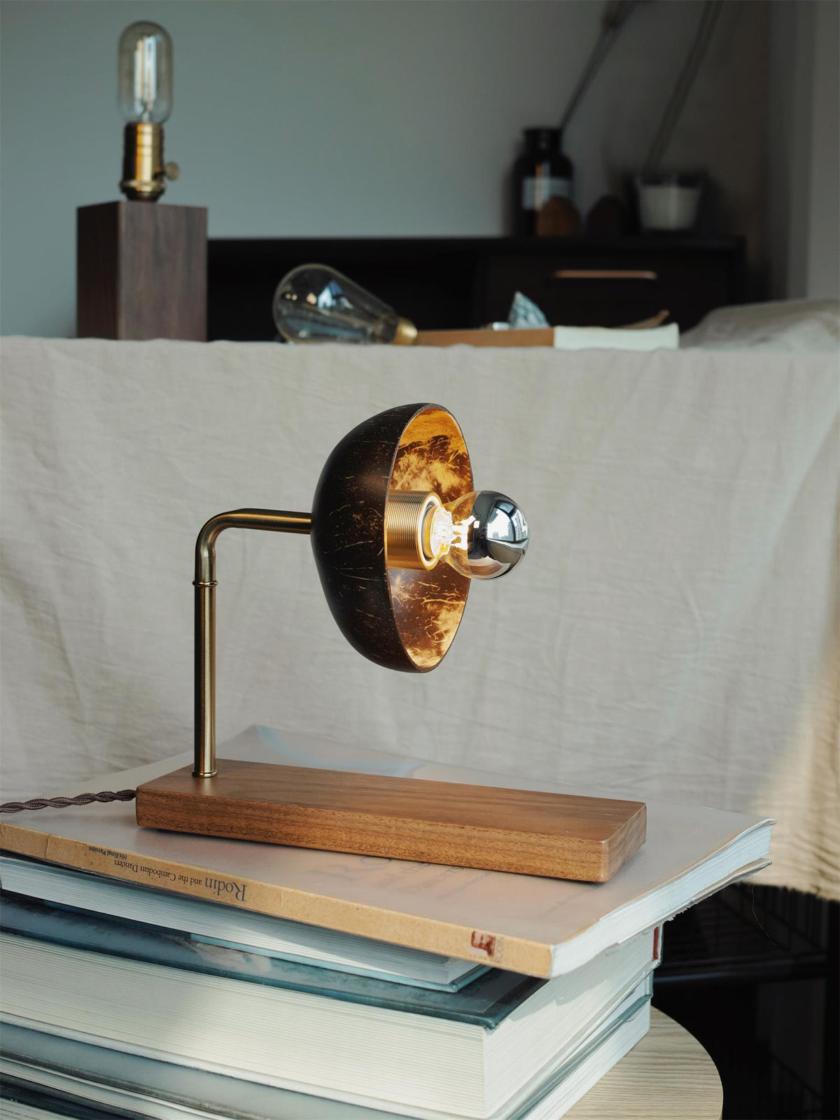 eclipse-walnut-table-lamp