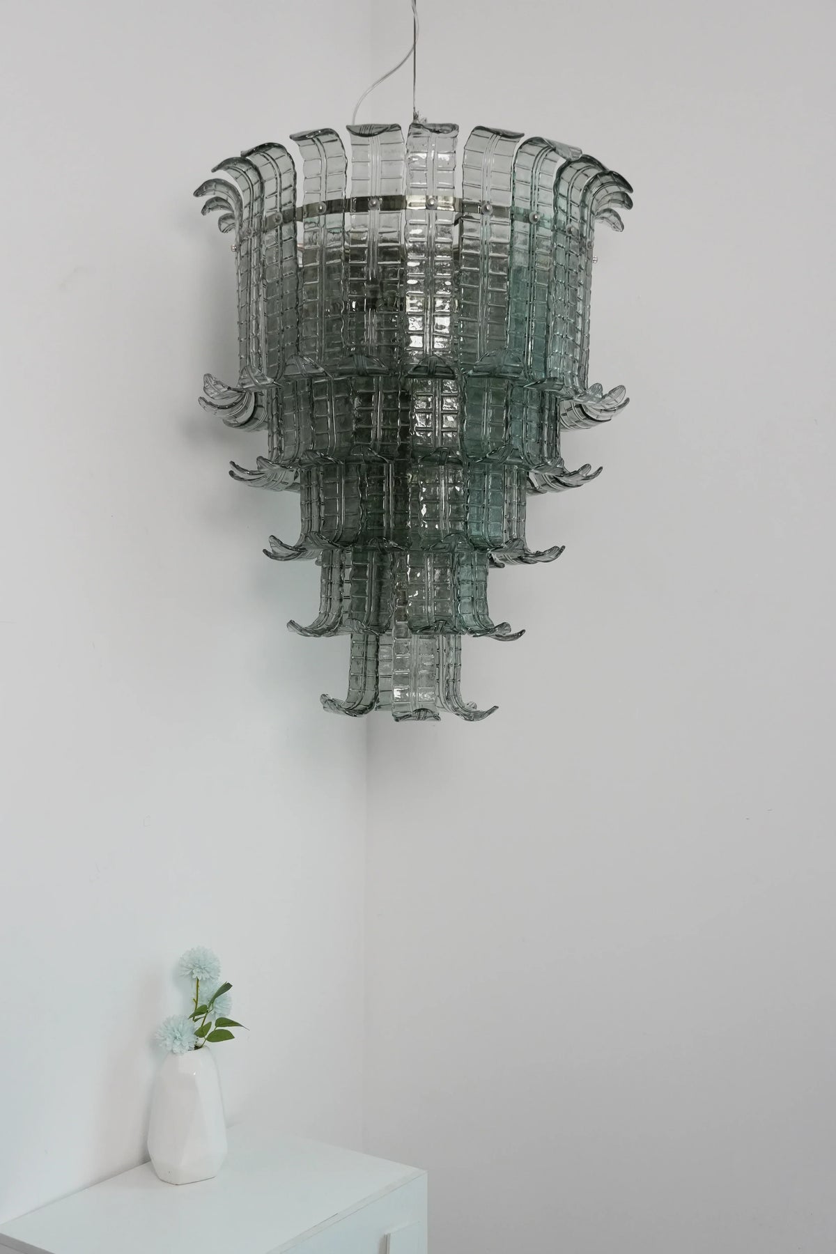 Elegant Leaf Shaped Murano Glass Chandelier
