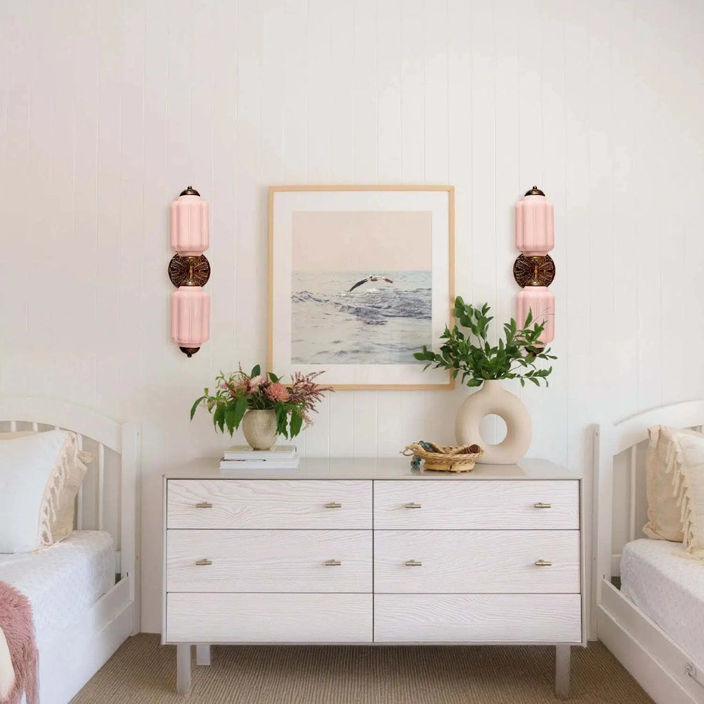 eloise-scallop-glass-sconce