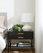 ember-vase-table-lamp