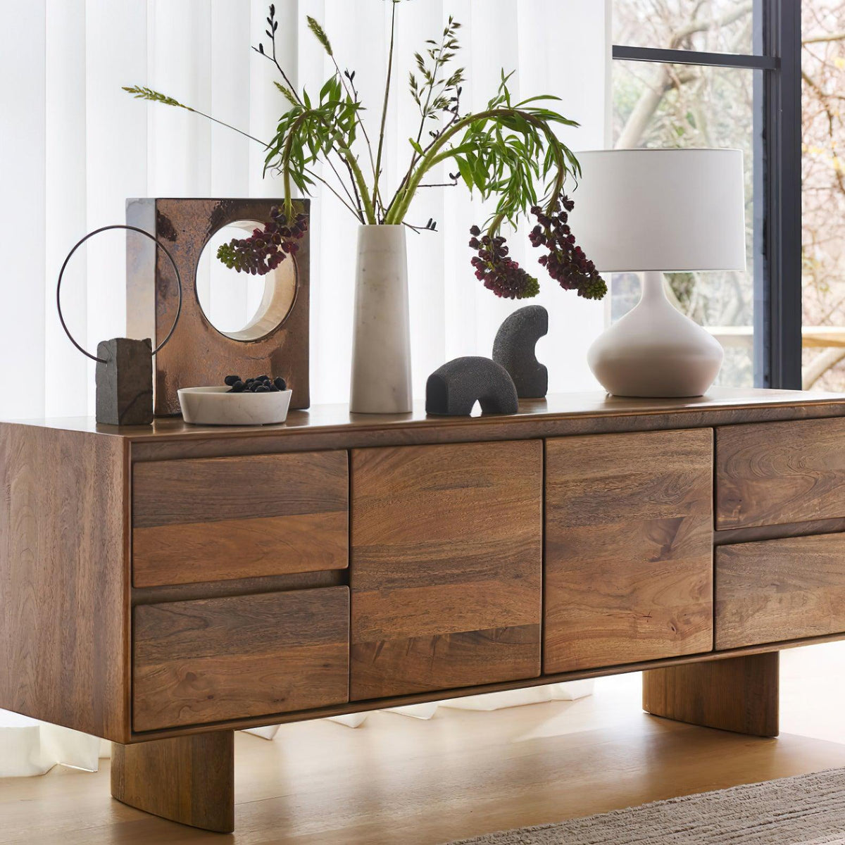 ember-vase-table-lamp