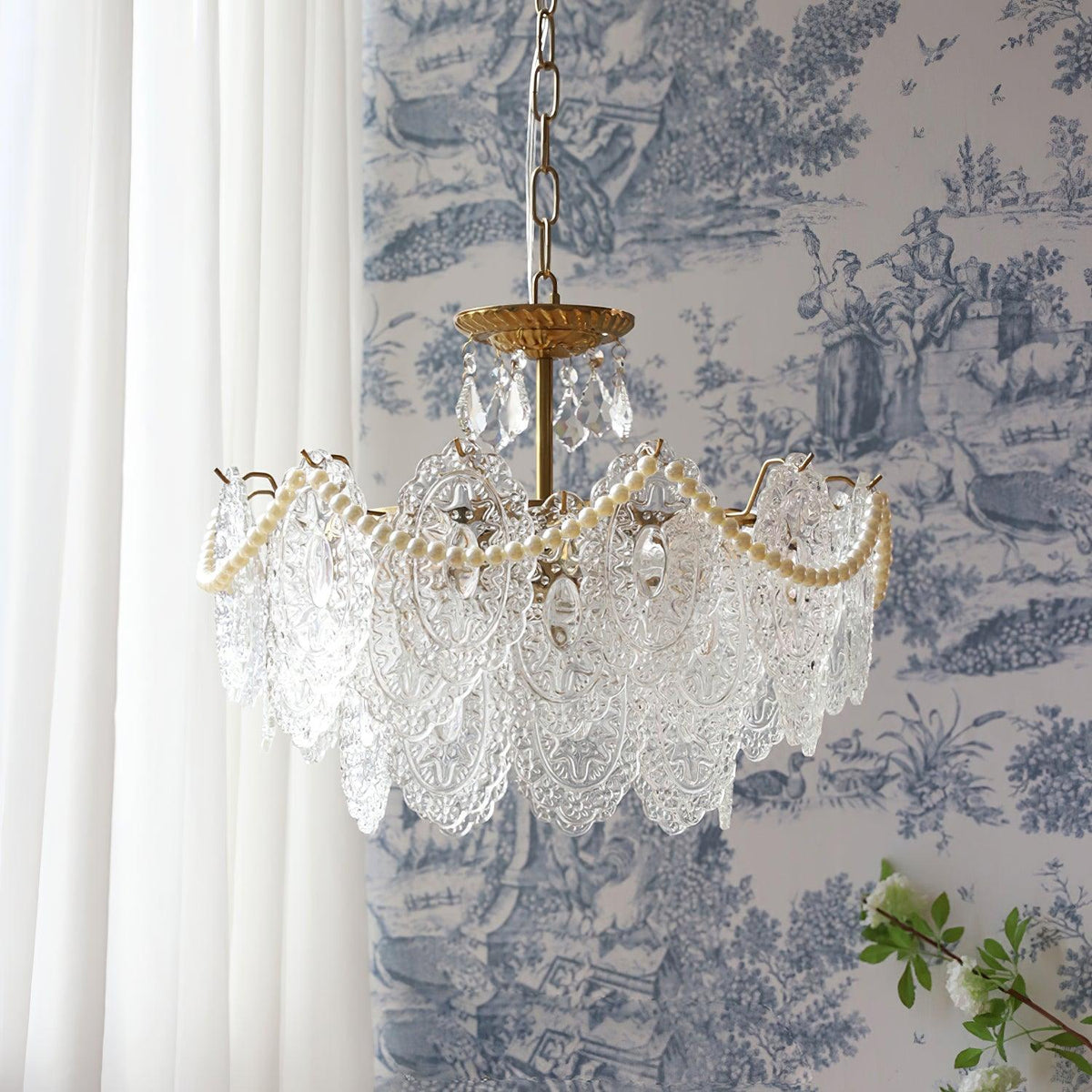 embossed-pearls-crystal-chandelier