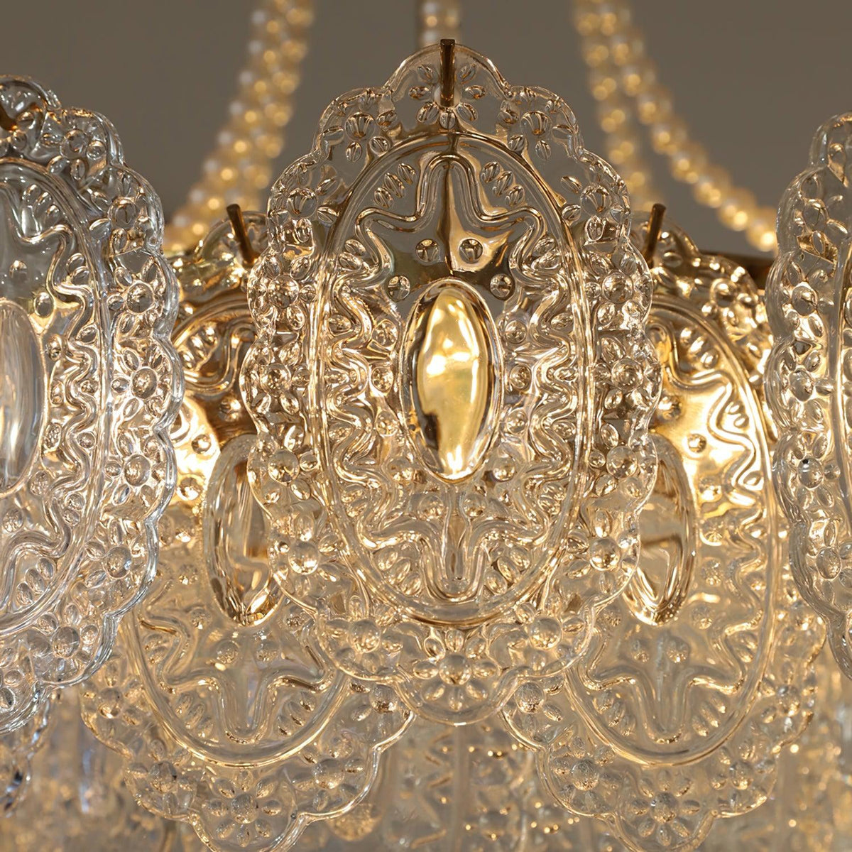 embossed-pearls-crystal-chandelier