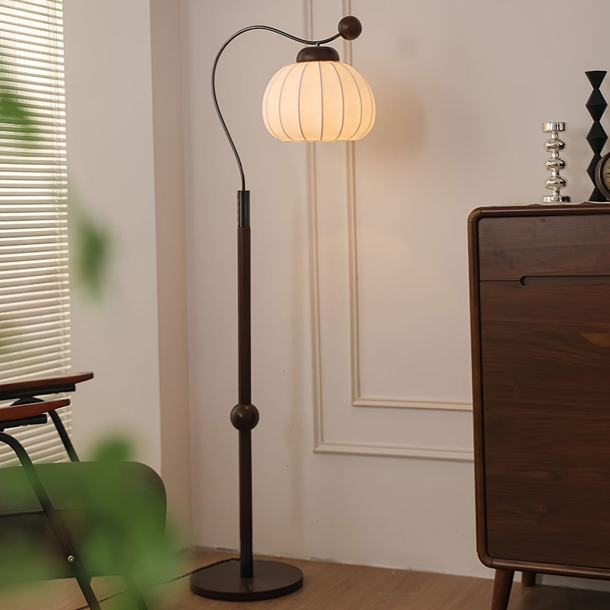 Eryn Floor Lamp