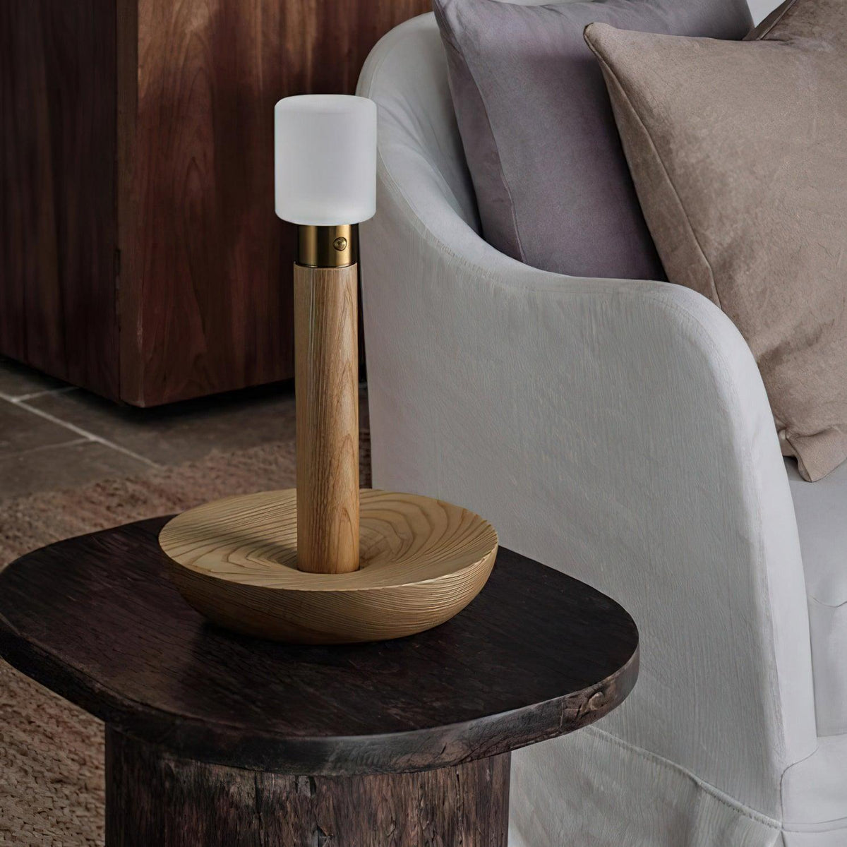 fire-stick-table-lamp