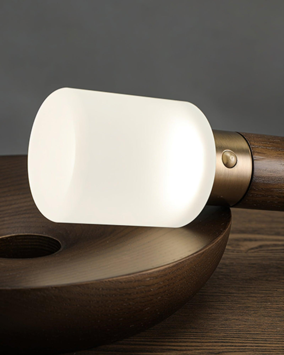 fire-stick-table-lamp