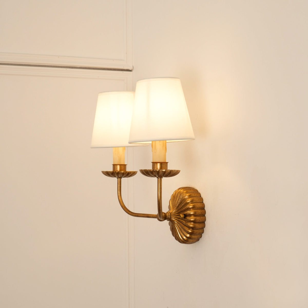 catina-wall-lamp