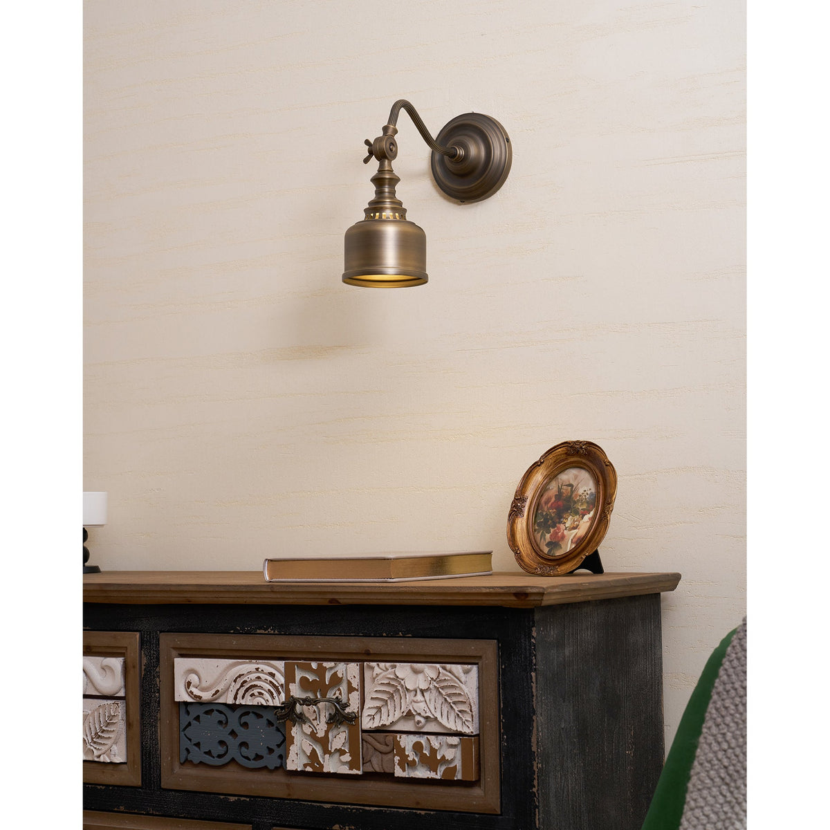 addison-gooseneck-wall-lamp