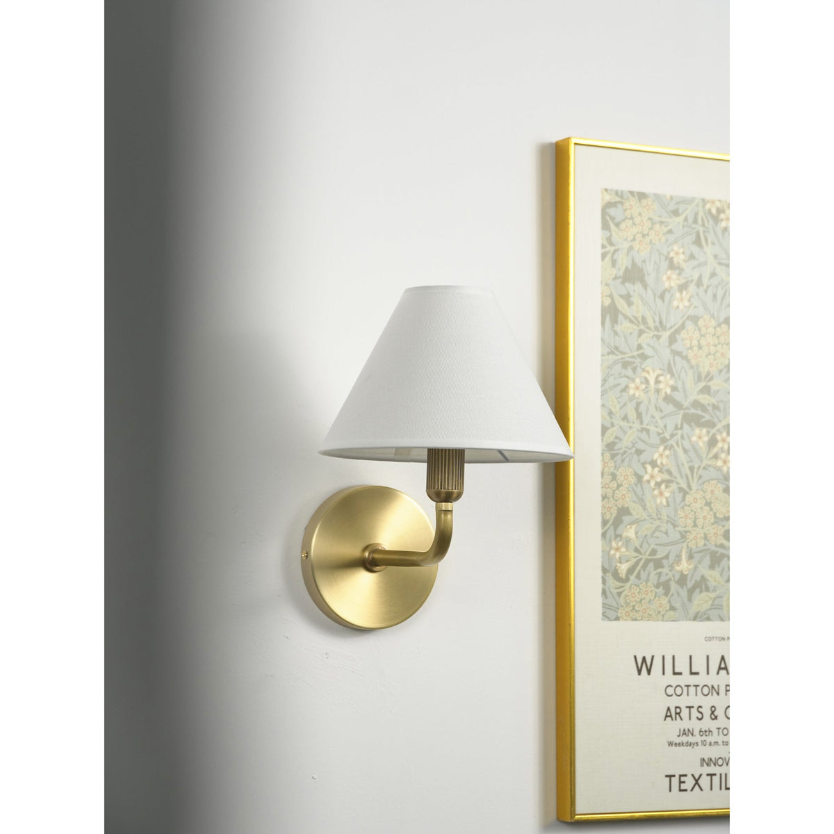 gilda-wall-lamp