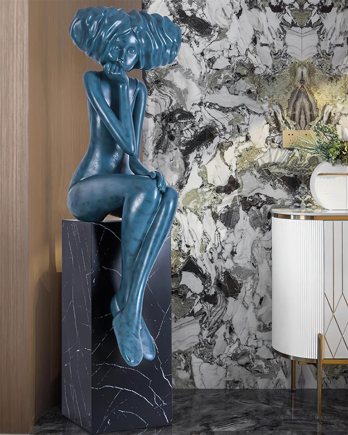 Girl Meditate Sculpture Floor Lamp