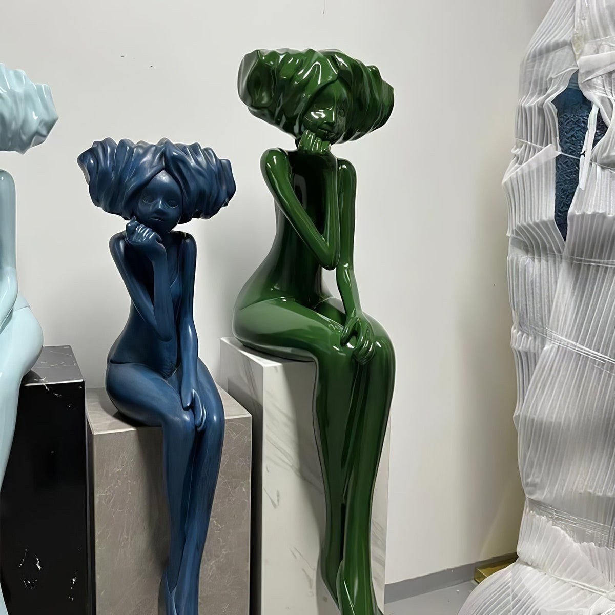 Girl Meditate Sculpture Floor Lamp