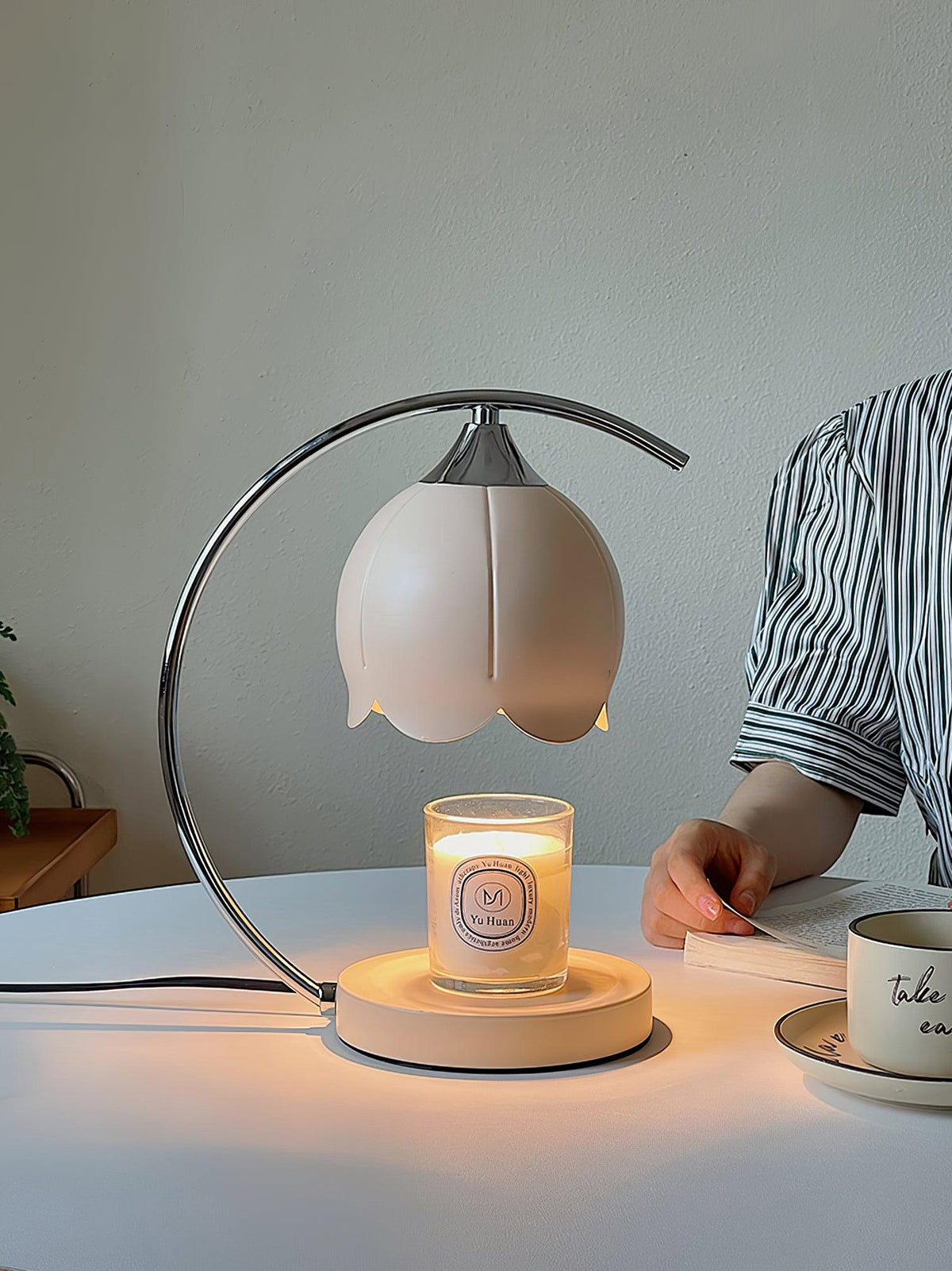 green-aroma-table-lamp