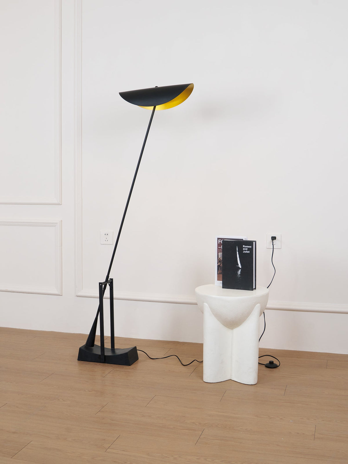 horizon-floor-lamp