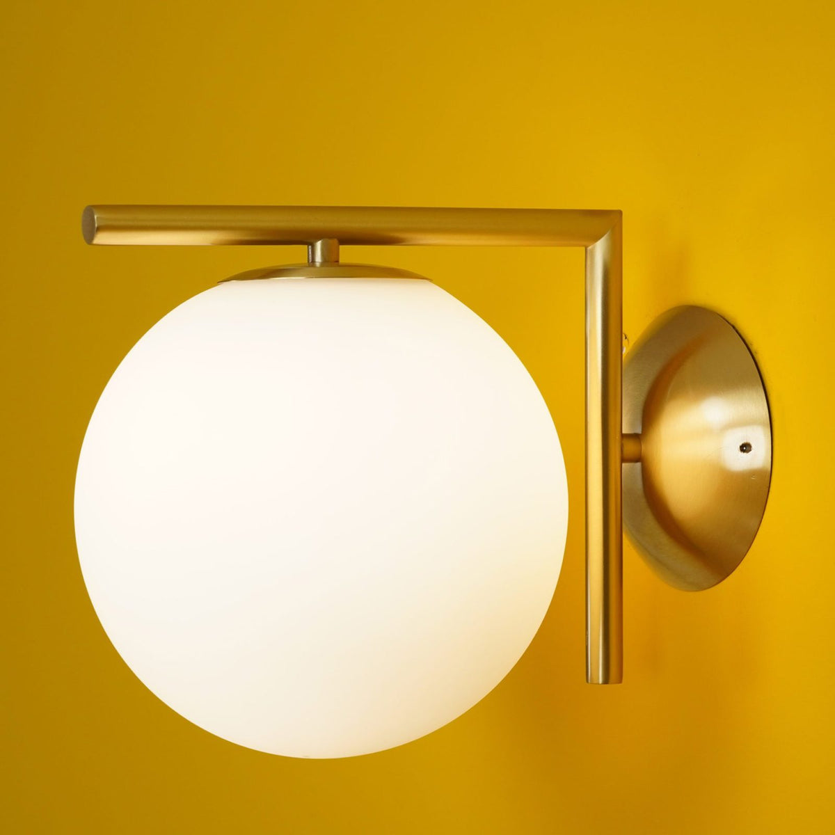 Artemide Wall Lamp