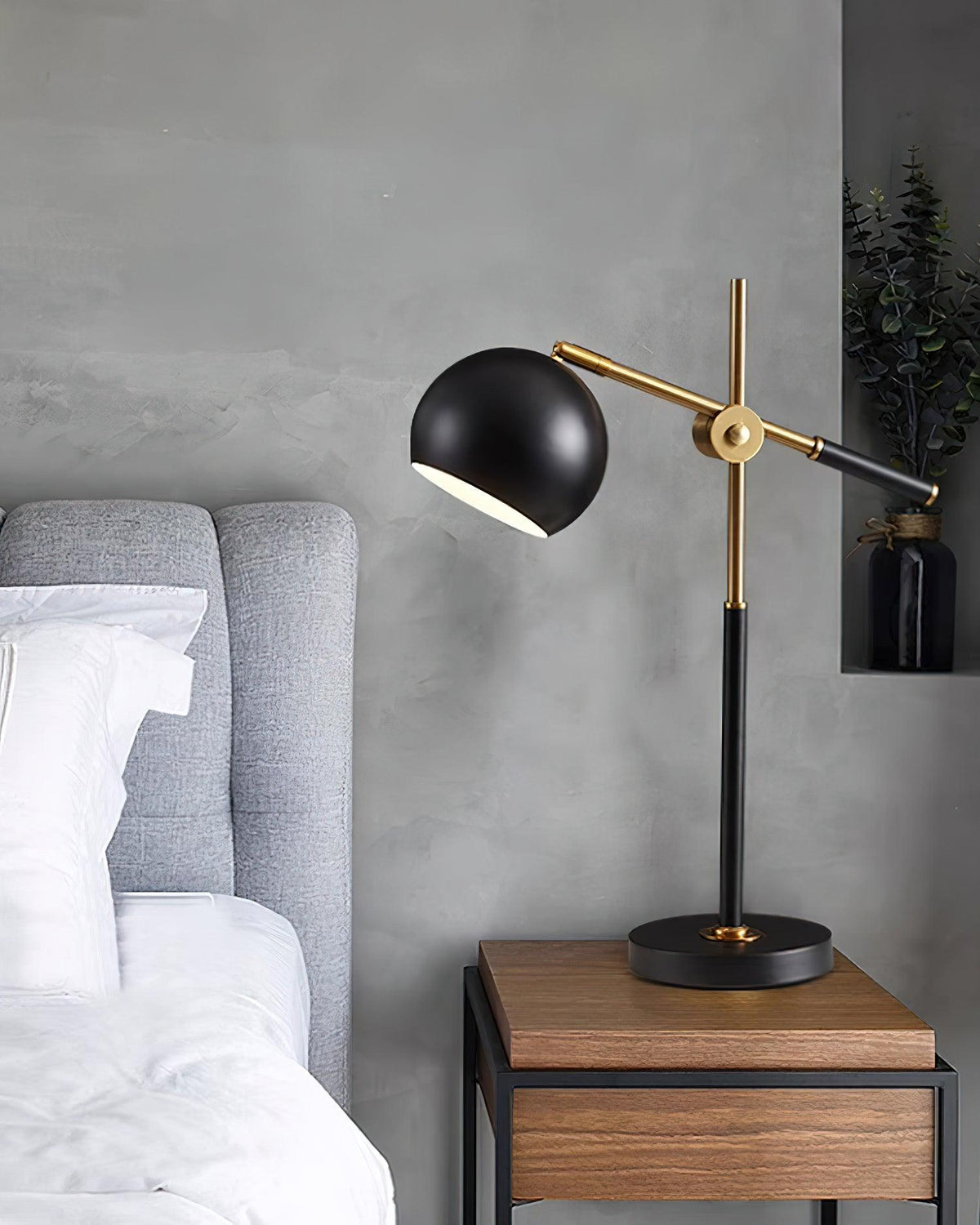 isaac-table-lamp