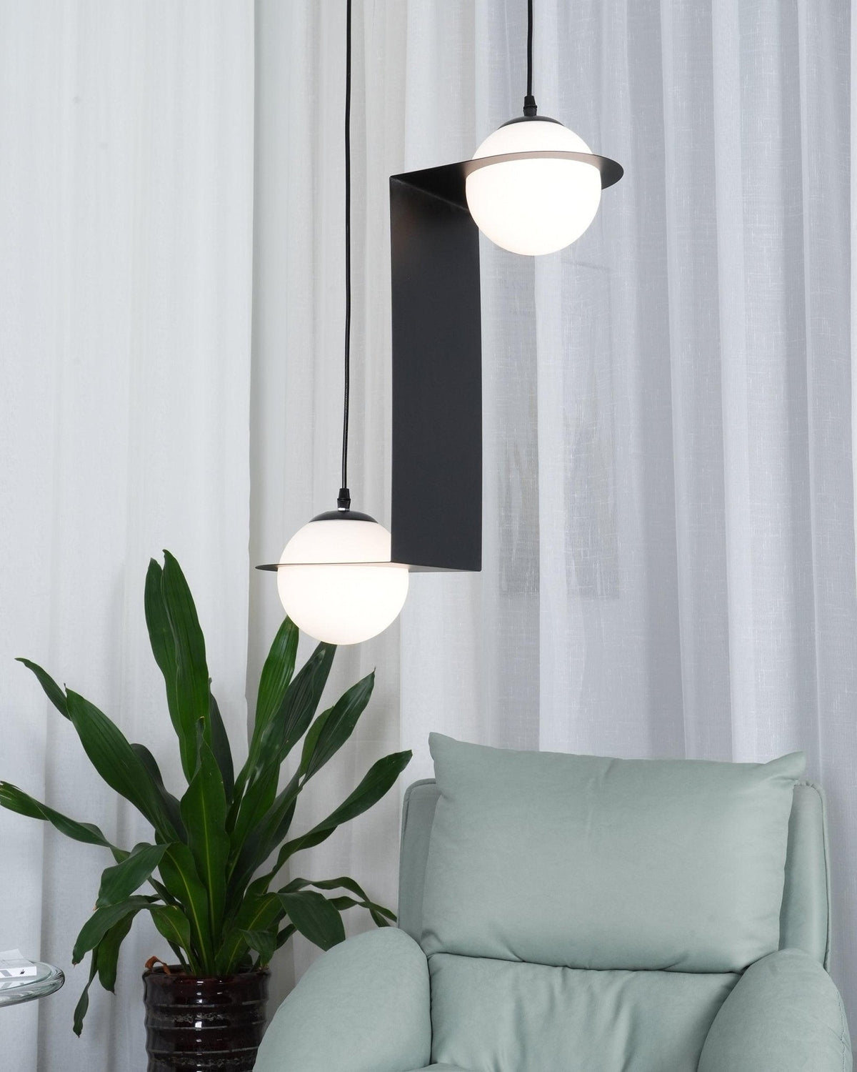 Black Glass Pendant Lamp
