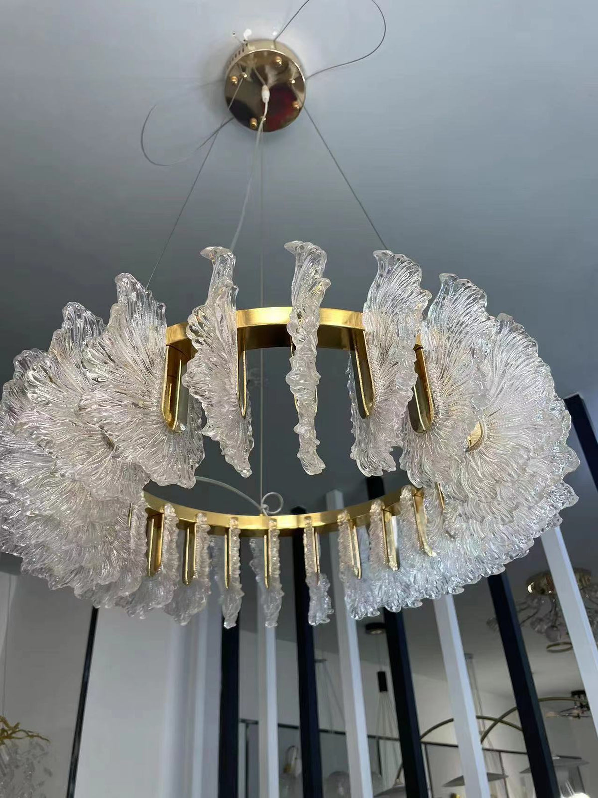 leaf-glass-chandelier
