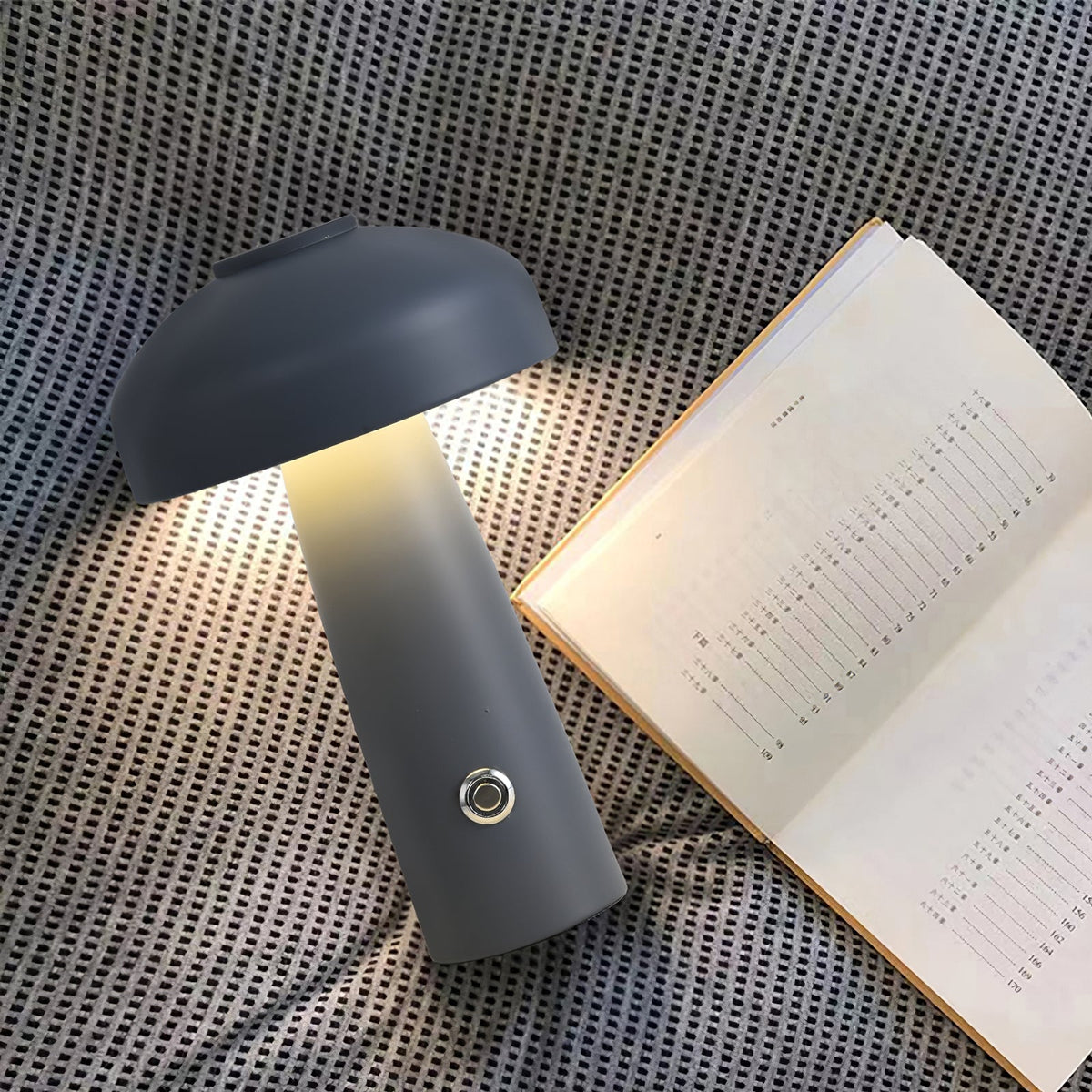 leon-mushroom-table-lamp