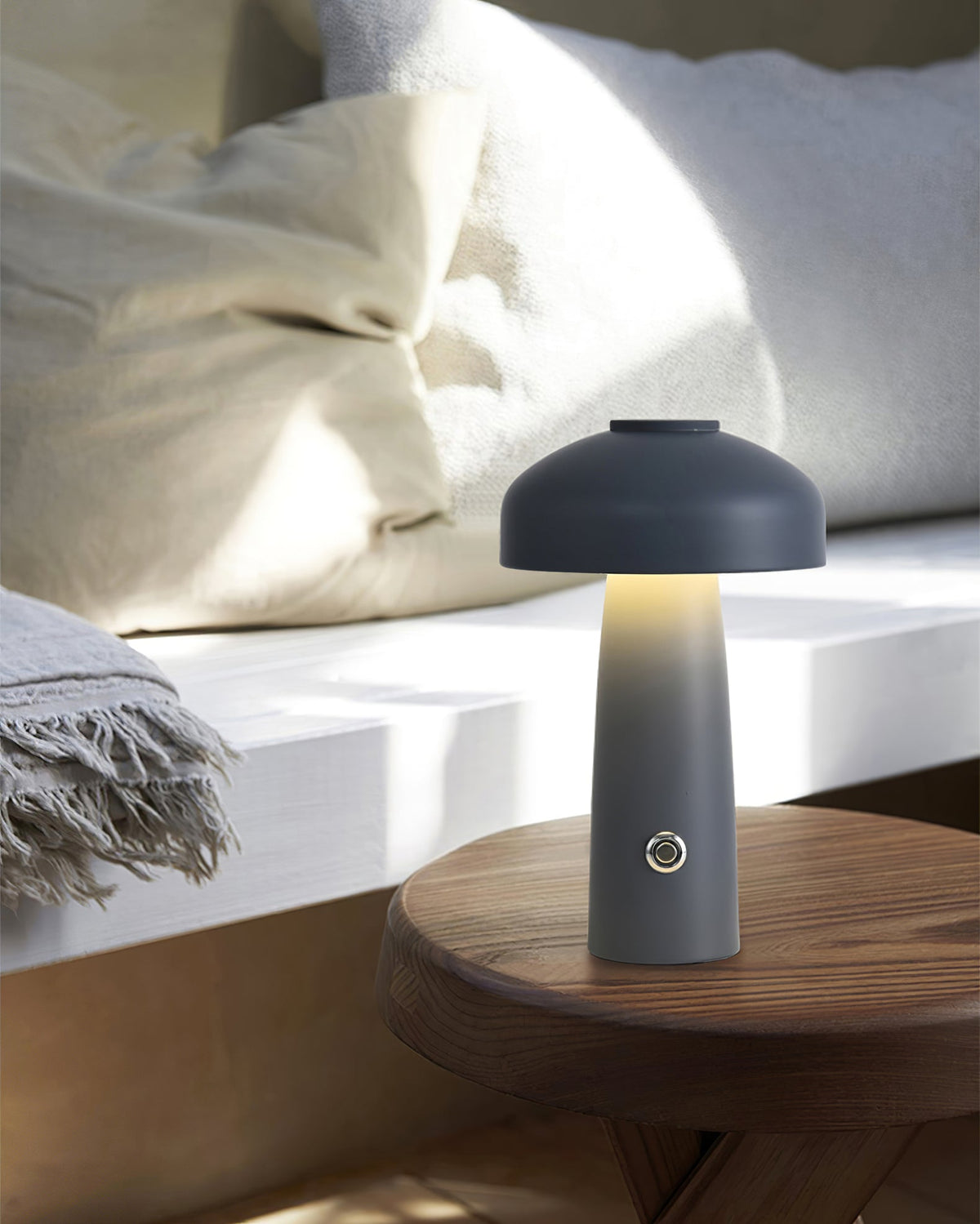 leon-mushroom-table-lamp