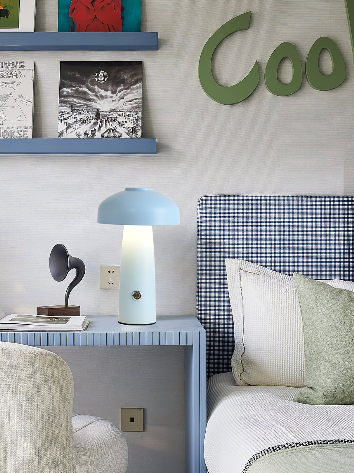 leon-mushroom-table-lamp