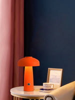 leon-mushroom-table-lamp
