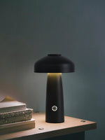 leon-mushroom-table-lamp