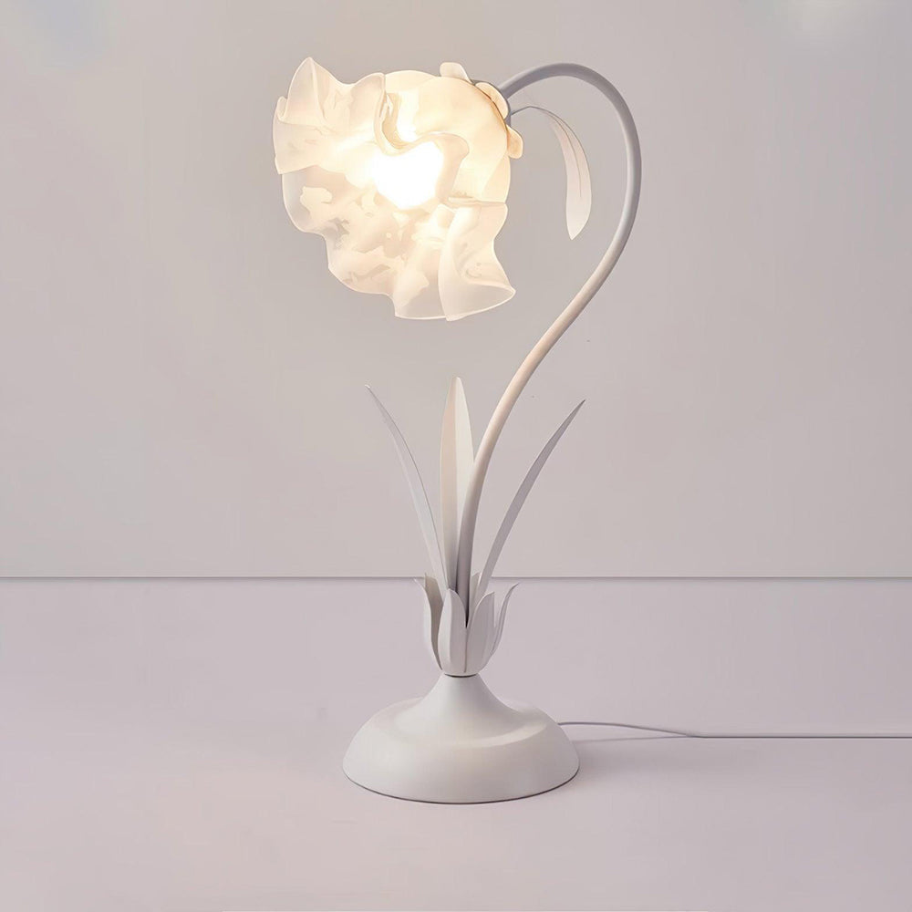 lily-of-the-valley-table-lamp